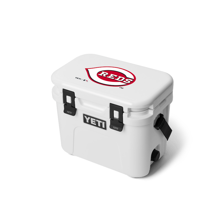Cincinnati Reds Roadie® 15 Hard Cooler